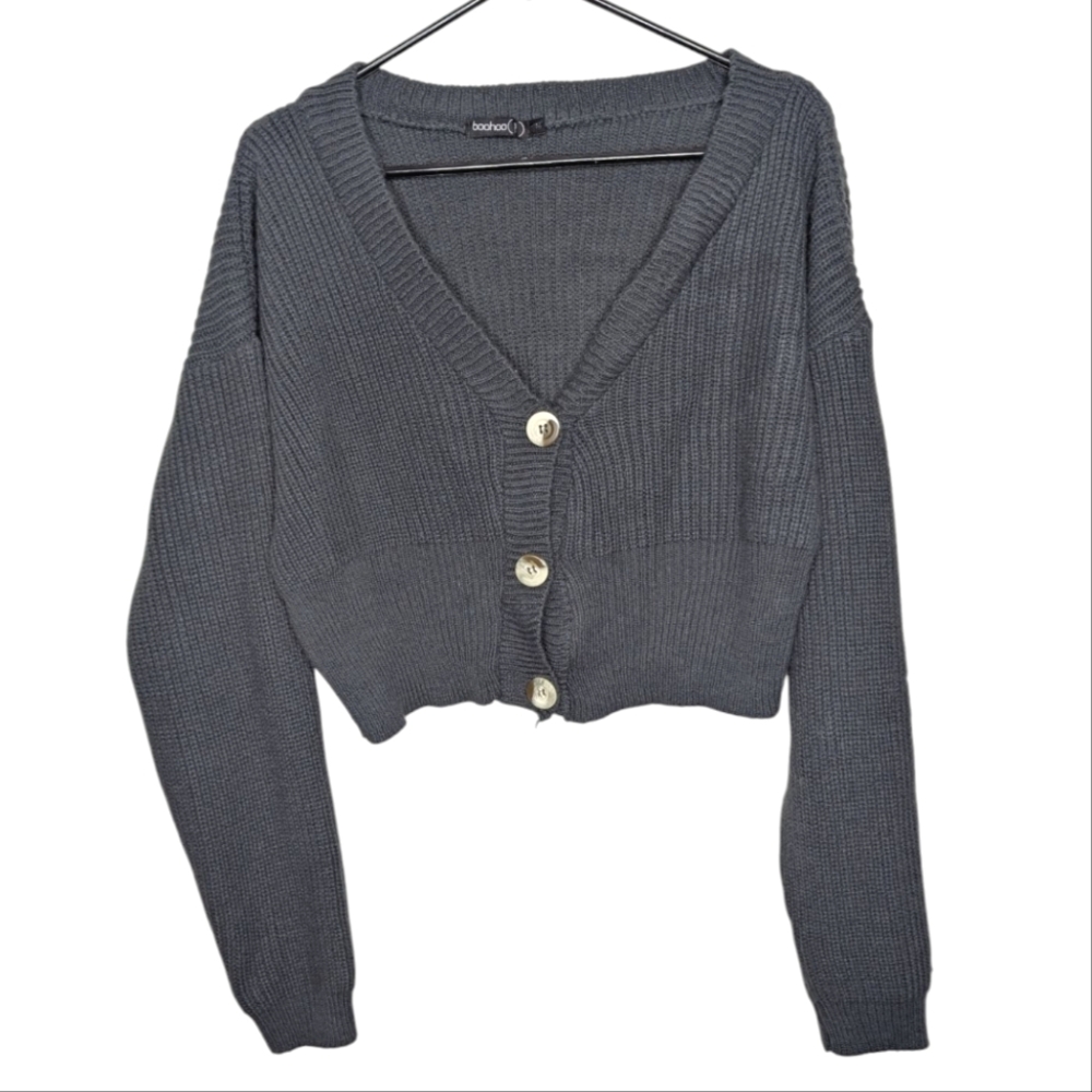 Boohoo Women's Chunky Knit Cropped V Neck Gray Cardigan Sweater Size Medium